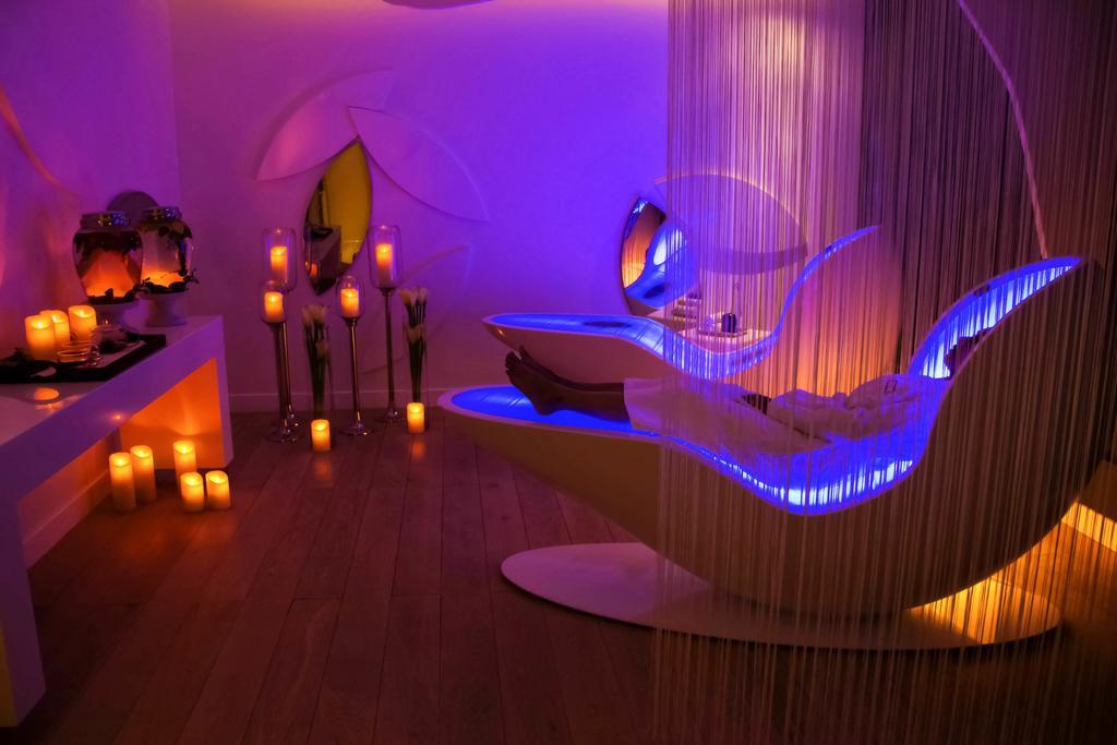 The Domain Bahrain Hotel And Spa - Adults Friendly 16 Years Plus Manama Dış mekan fotoğraf A spa in a hotel