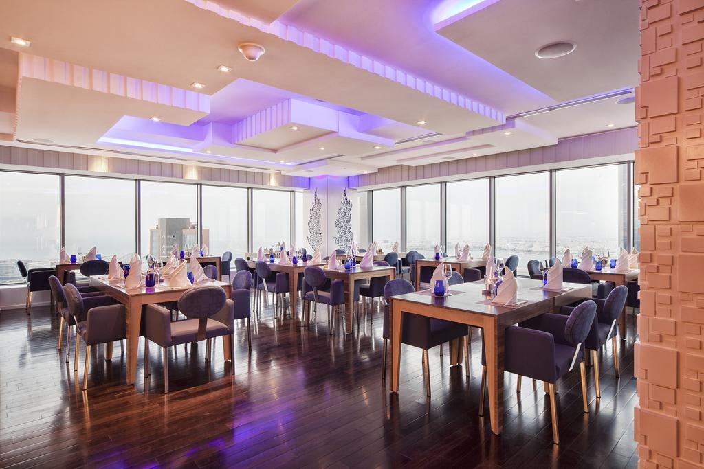 The Domain Bahrain Hotel And Spa - Adults Friendly 16 Years Plus Manama Dış mekan fotoğraf The 360° Restaurant