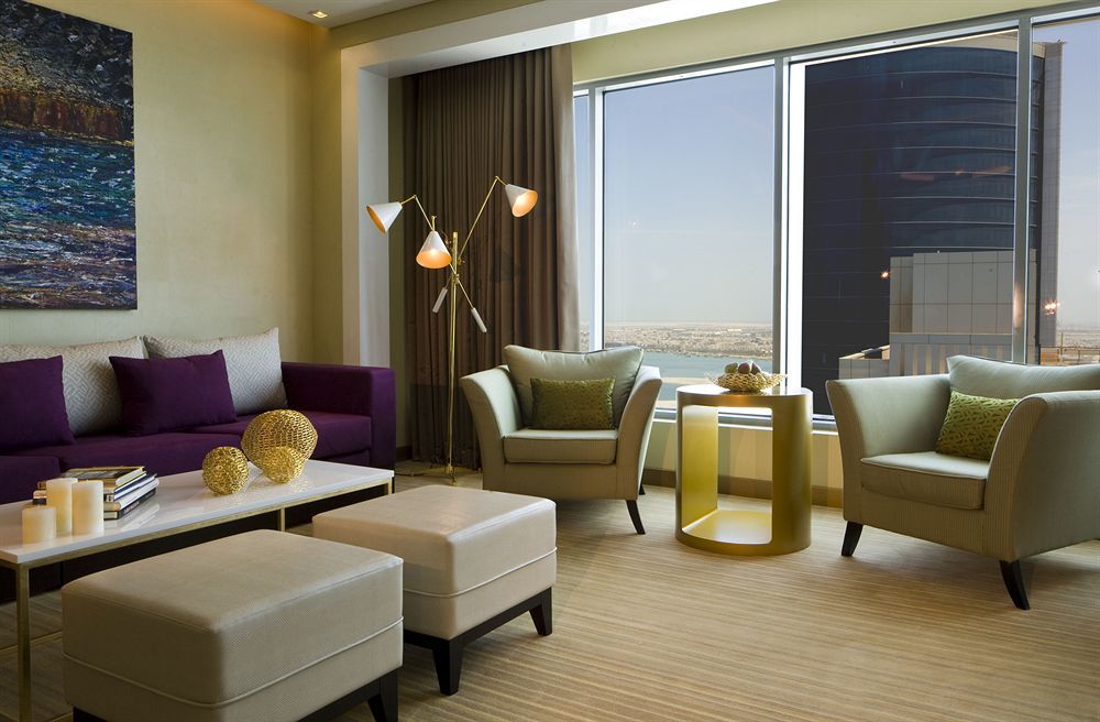 The Domain Bahrain Hotel And Spa - Adults Friendly 16 Years Plus Manama Dış mekan fotoğraf A living room at the Ritz-Carlton, DIFC